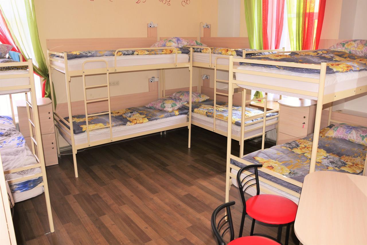 Vishnya Hostel Днепър Екстериор снимка