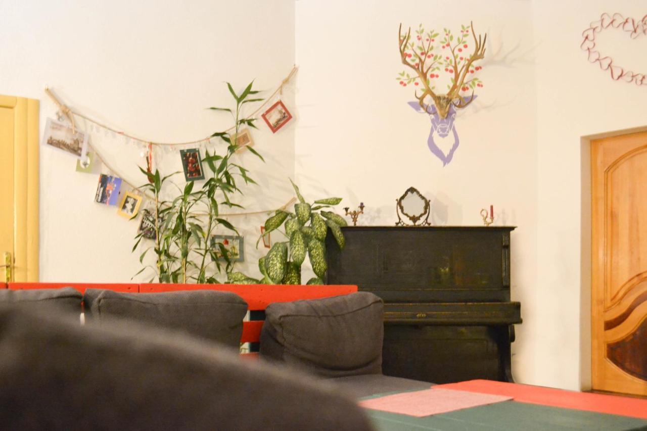 Vishnya Hostel Днепър Екстериор снимка