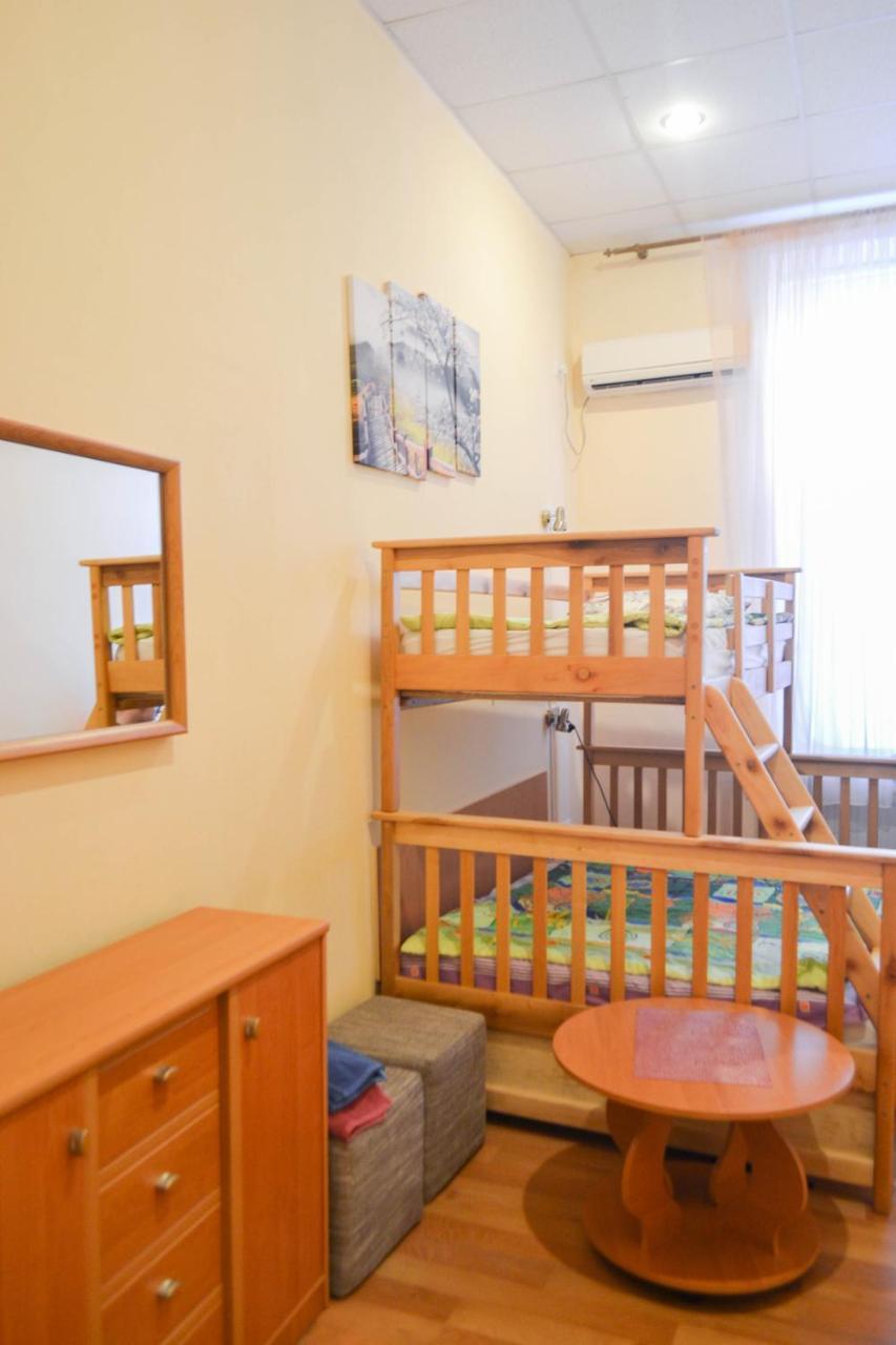Vishnya Hostel Днепър Екстериор снимка